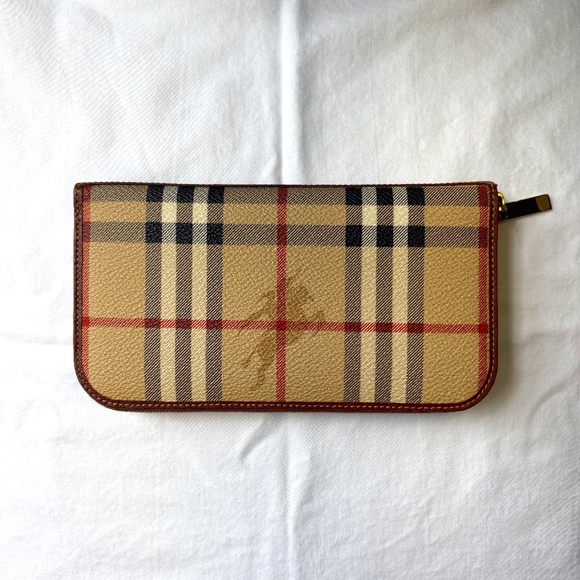 Haymarket Check Large Ziggy Zip Around Wallet Beige - Picture 1 of 9